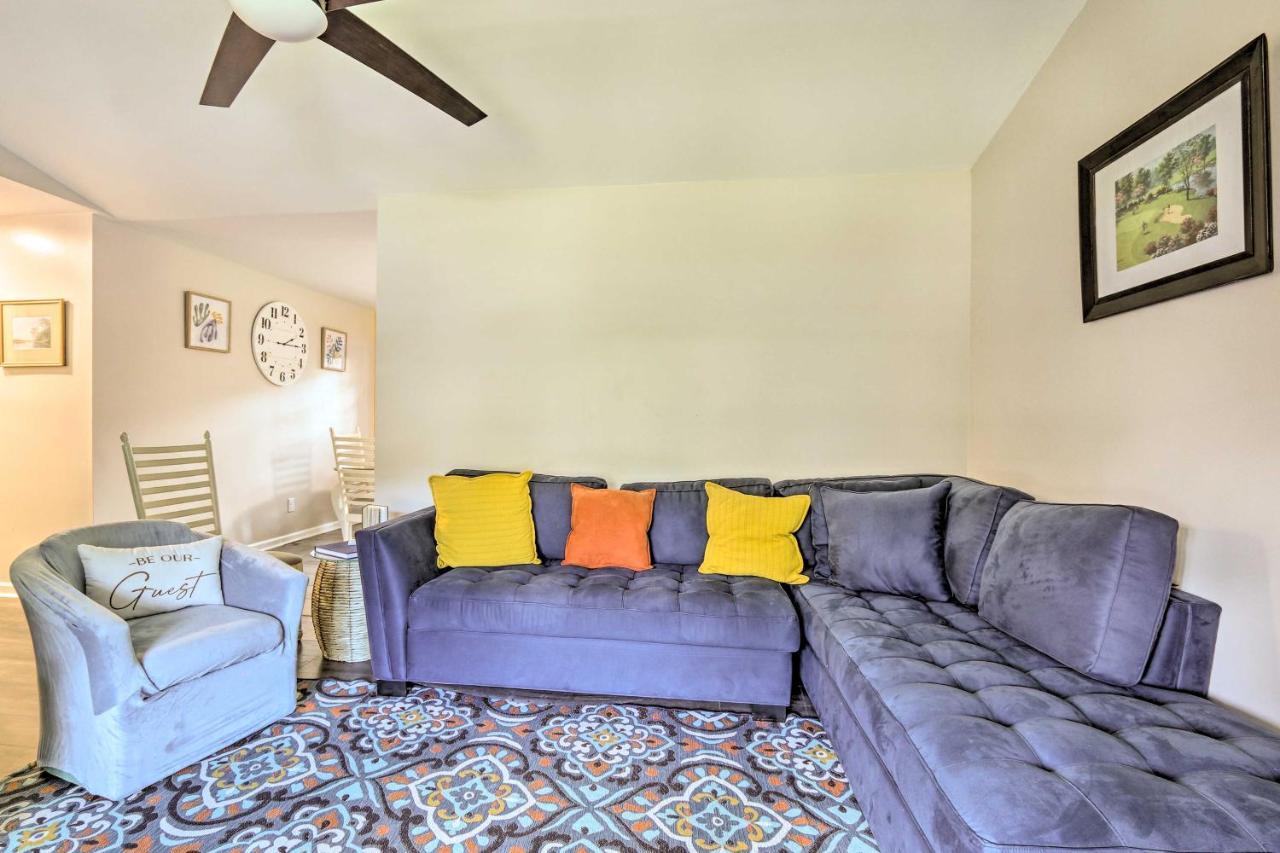 Peaceful Beaufort Home With Front Porch And Grill ภายนอก รูปภาพ