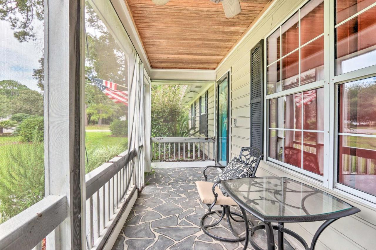 Peaceful Beaufort Home With Front Porch And Grill ภายนอก รูปภาพ