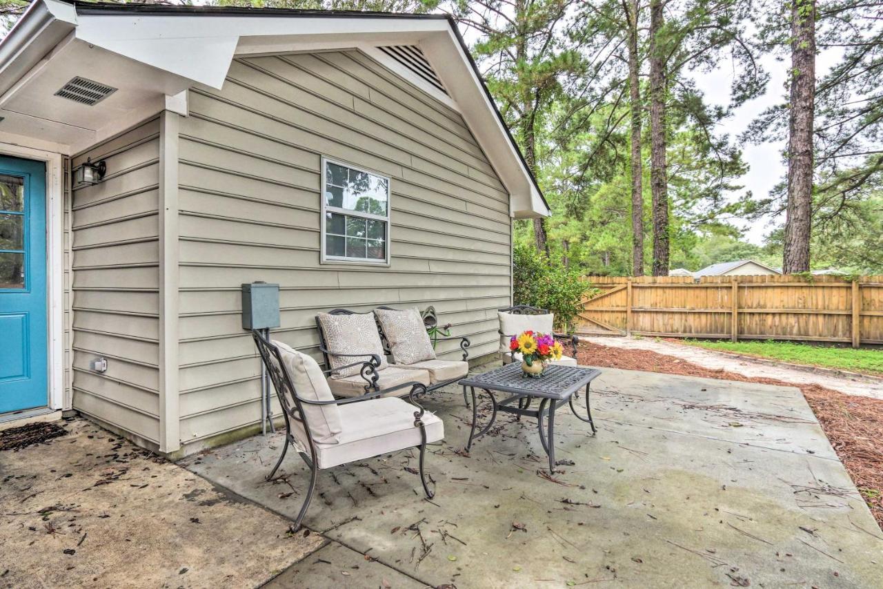 Peaceful Beaufort Home With Front Porch And Grill ภายนอก รูปภาพ