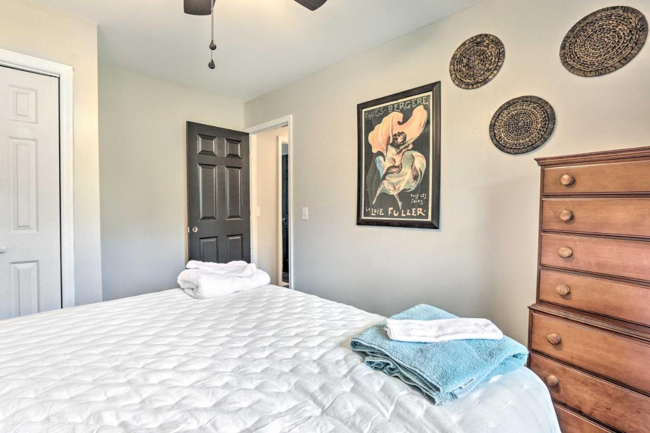 Peaceful Beaufort Home With Front Porch And Grill ภายนอก รูปภาพ