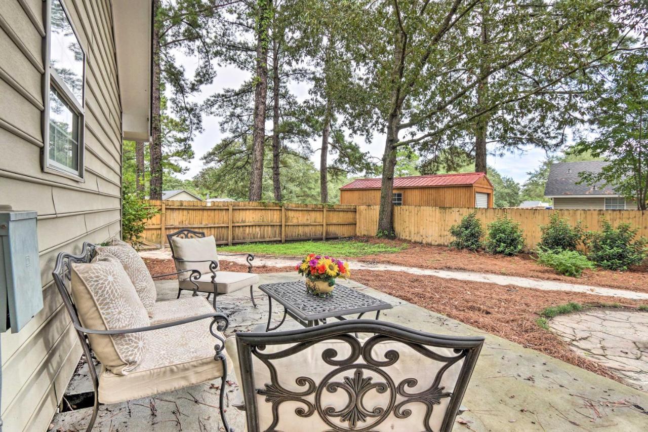 Peaceful Beaufort Home With Front Porch And Grill ภายนอก รูปภาพ
